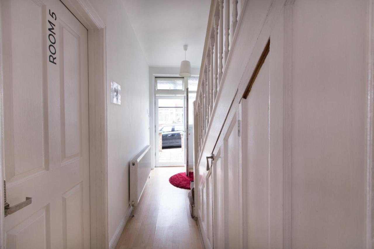 Tooting Bec Rooms By Dc London Rooms Eksteriør bilde
