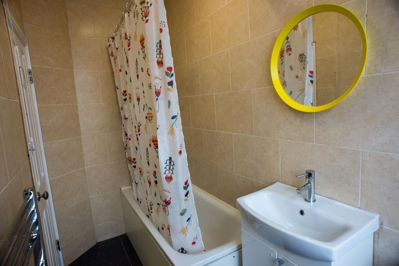 Tooting Bec Rooms By Dc London Rooms Eksteriør bilde